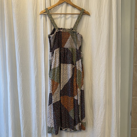 Universal Thread Patchwork Ditsy Floral Smocked Dress Size Medium Cottage Boho - Picture 10 of 11